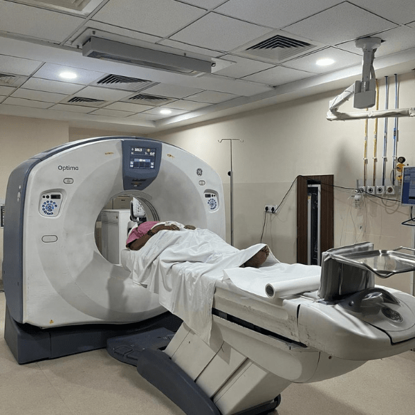 GE CT SCAN MACHINE